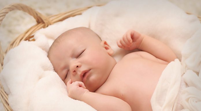 3 popularne dolegliwości niemowlaków i jak sobie z nimi radzić